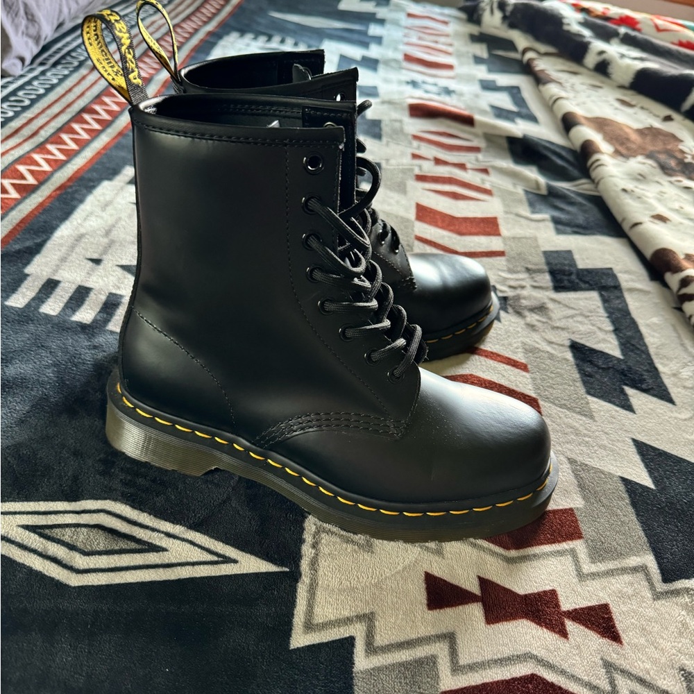 NWOT Dr. Martens 1460 Boots: Black Smooth Leather - Picture 7 of 9